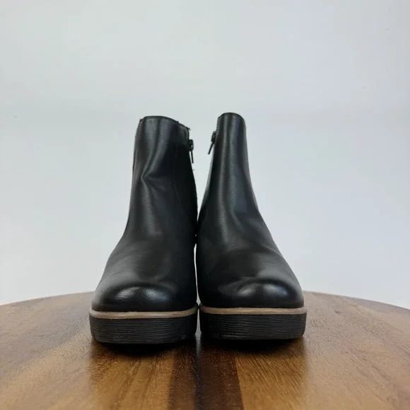 New Womens Soul Naturalizer Apollo Black Leather Chelsea Wedge Boots Size 7.5 M - Picture 3 of 8